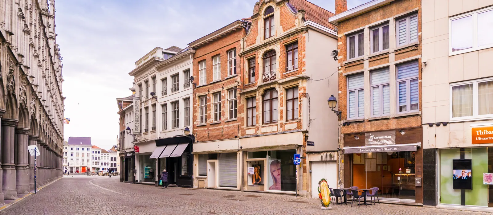 1751882388-Veemarkt 17 2800 002